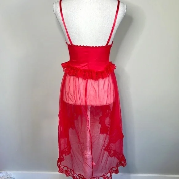 Vintage Vampy Sultry Slip